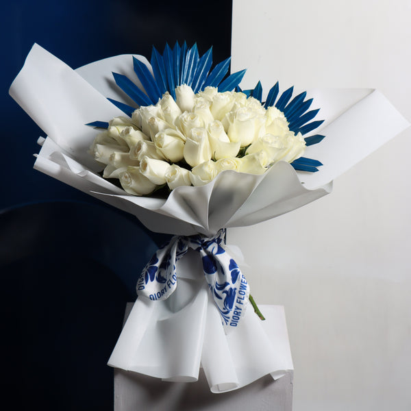 50 White Roses