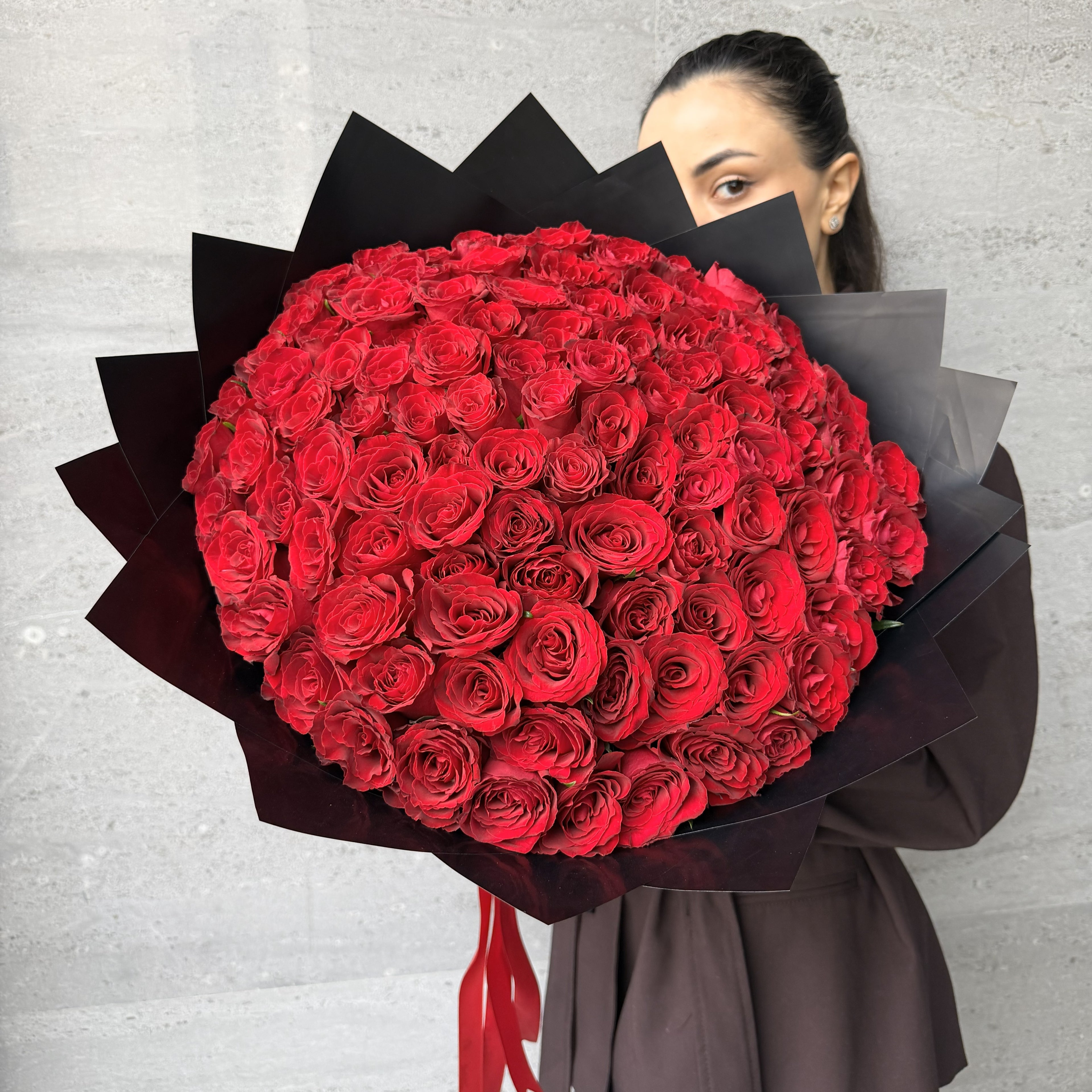 100 Red Roses Bouquet